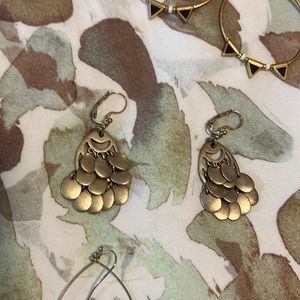 Lot of costume jewelry earrings